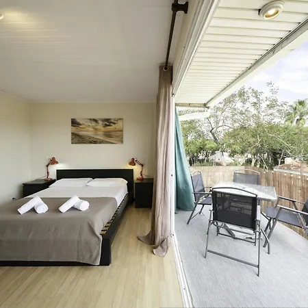 Luz Y Color En Apartment Castelldefels